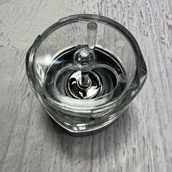 Mr. Dudley Battery Operated Automatic Pepper Mill Salt Grinder Light Christmas - Picture 8 of 12